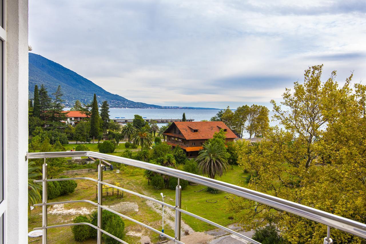 Sunrise Garden Hotel 3* Gagry Zewnętrze zdjęcie
