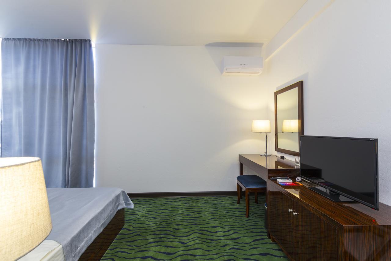 Sunrise Garden Hotel 3* Gagry Zewnętrze zdjęcie