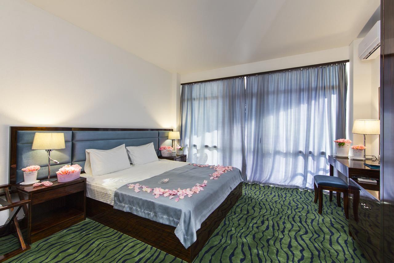 Sunrise Garden Hotel 3* Gagry Zewnętrze zdjęcie
