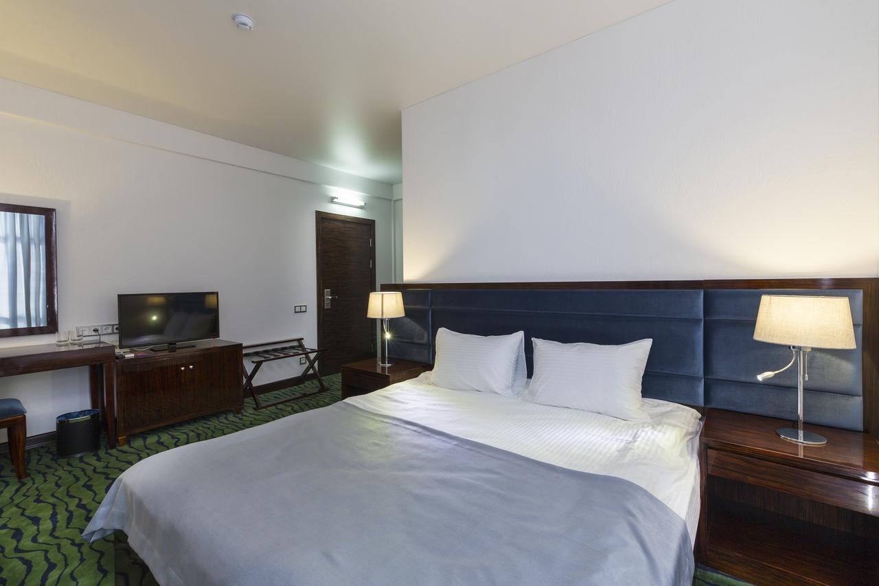 Sunrise Garden Hotel 3* Gagry Zewnętrze zdjęcie