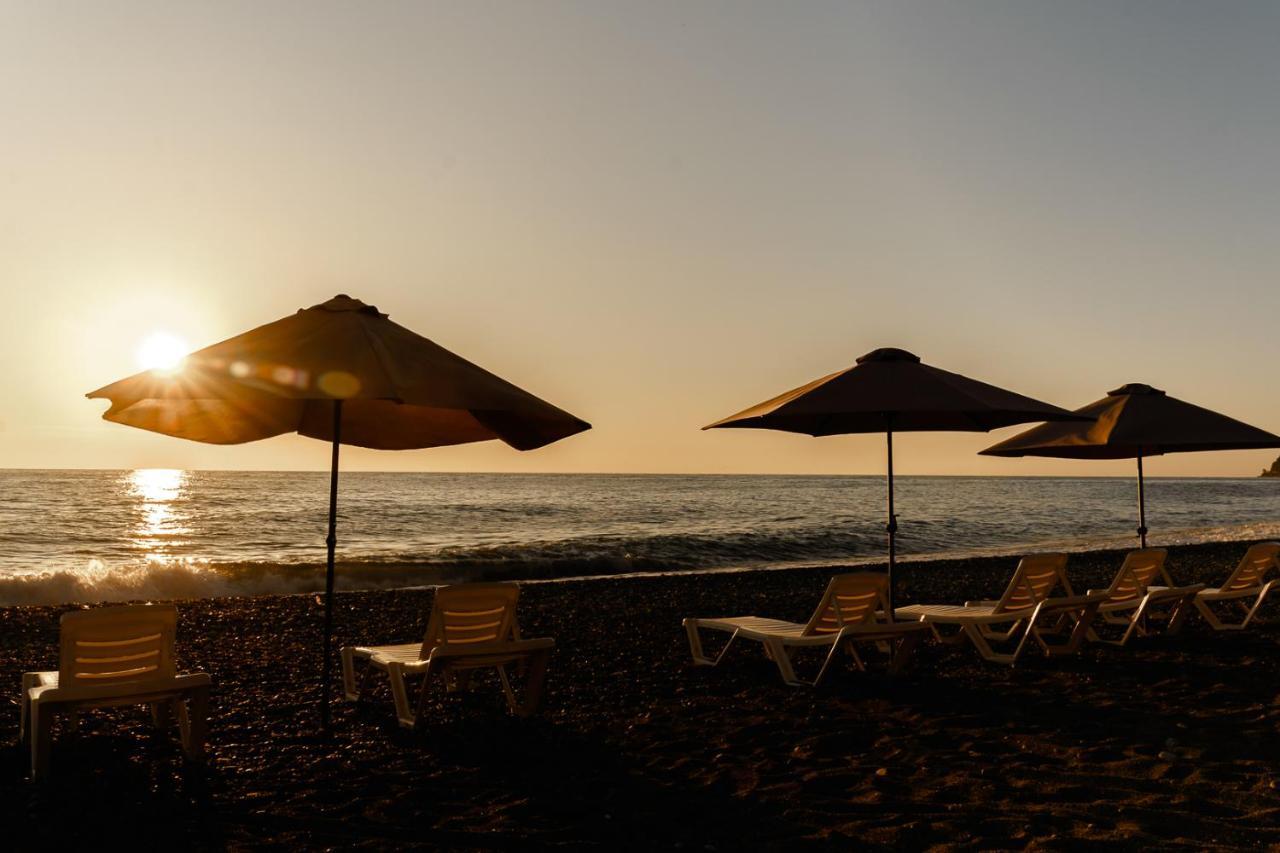Sunrise Garden Hotel 3* Gagry Zewnętrze zdjęcie